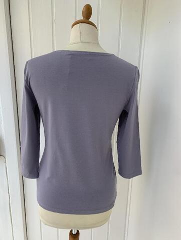 Lavendel farvet T-shirt fra Mongul