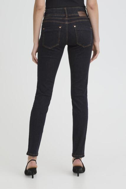 Mørkeblå jeans model Suzy