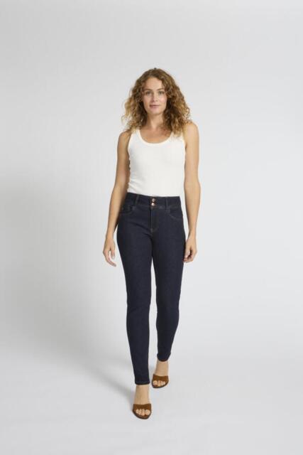 Mørkeblå jeans model Suzy