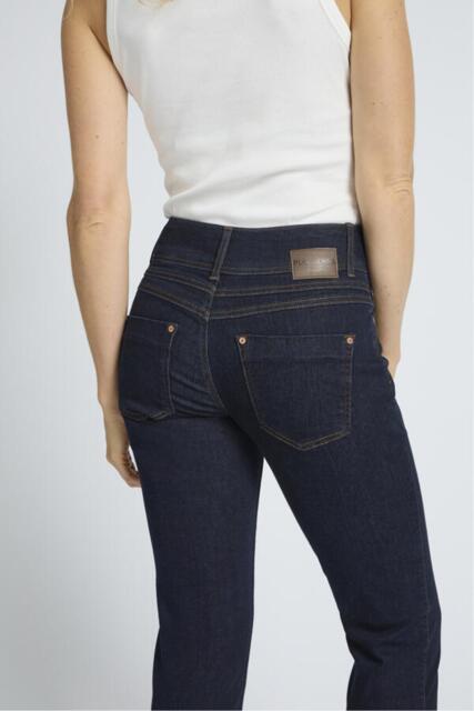 Mørkeblå jeans model Suzy