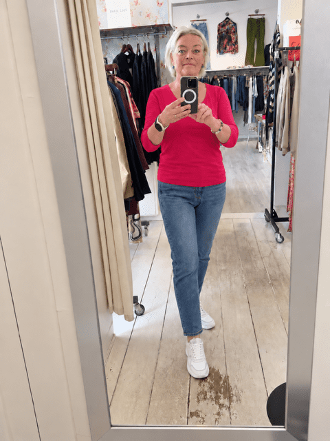T-shirt i varm pink fra Mongul