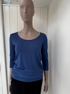 Se venligst de andre billeder, her er T-shirten blevet lidt for mørk