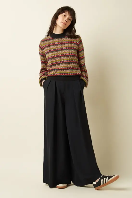 Zigzag stribet bluse med turtleneck