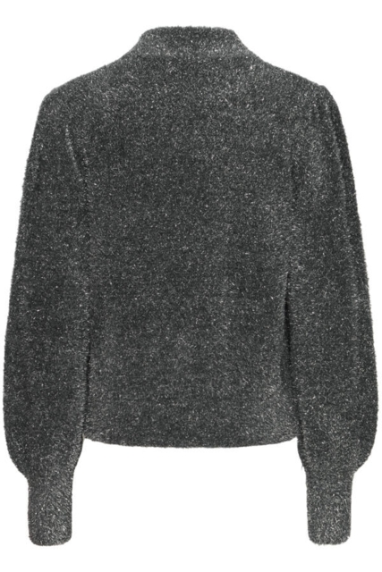 Bluse med sølvfarvede nister