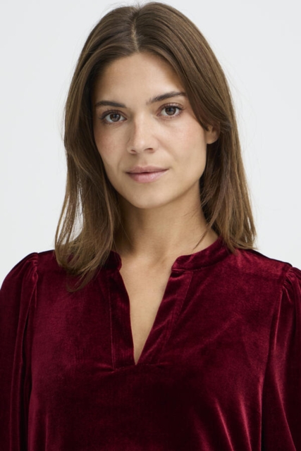 Blommefarvet velourkjole fra Pulz jeans