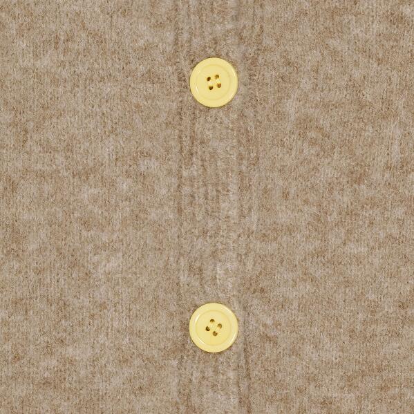 Sandfarvet trøje med gule kanter