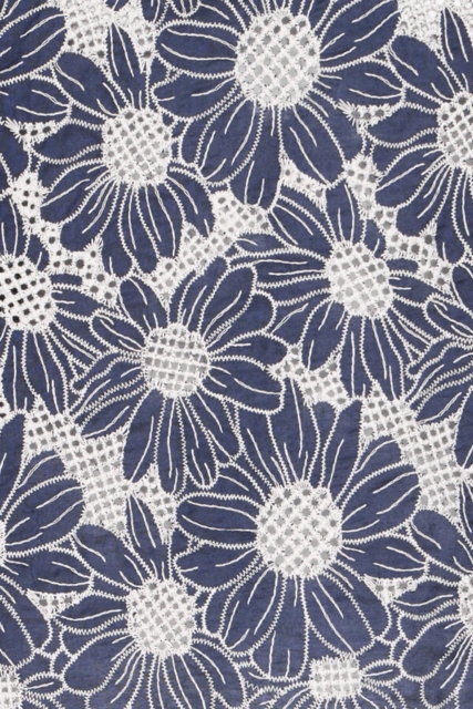 Skjortebluse navy med hvidt broderi