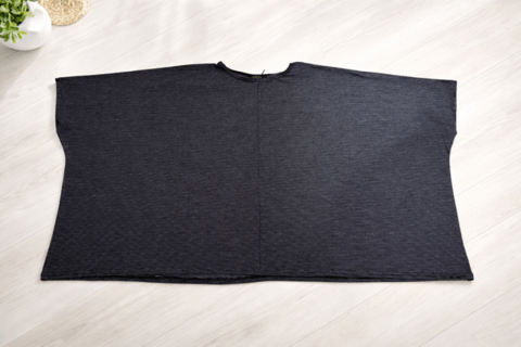 Sort bluse/ poncho fra Mongul