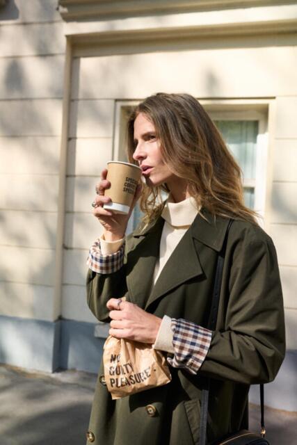 Olivengrøn Trenchcoat fra Pulz Jeans