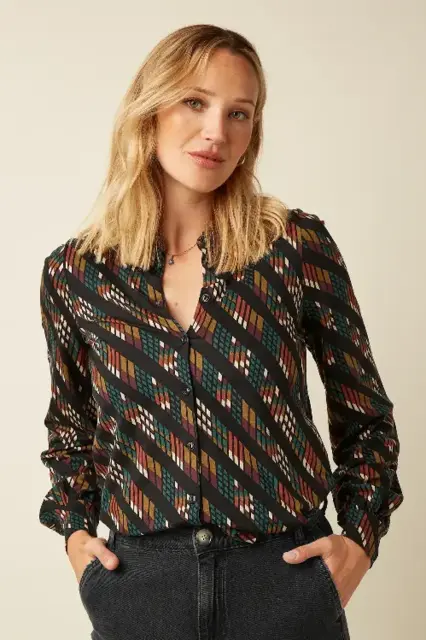 Skjortebluse med  print i efterårfarver