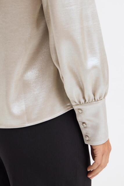 Sandfarvet skjortebluse fra Pulzjeans
