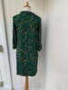 Grøn kjole med  print fra Mongul