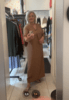 Kanelfarvet kjole fra Luxzuz