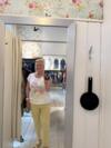 Her ser du mig med T-shirten og Martas skønne elastiske bukser som fås i utrolige mange farver