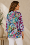 Skjortebluse med farverigt kunstprint