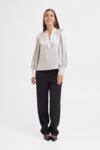 Sandfarvet skjortebluse fra Pulzjeans