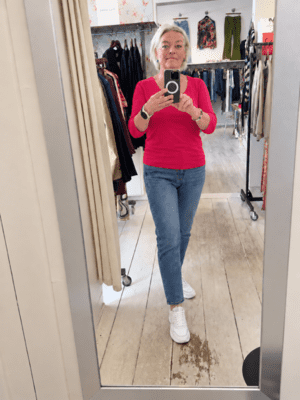 T-shirt i varm pink fra Mongul